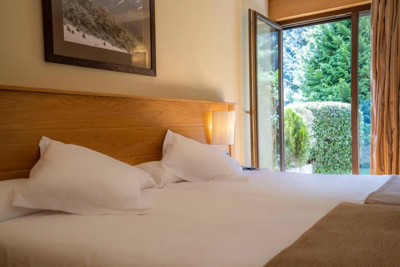 Hotel & Restaurante Pena Arros 4*,