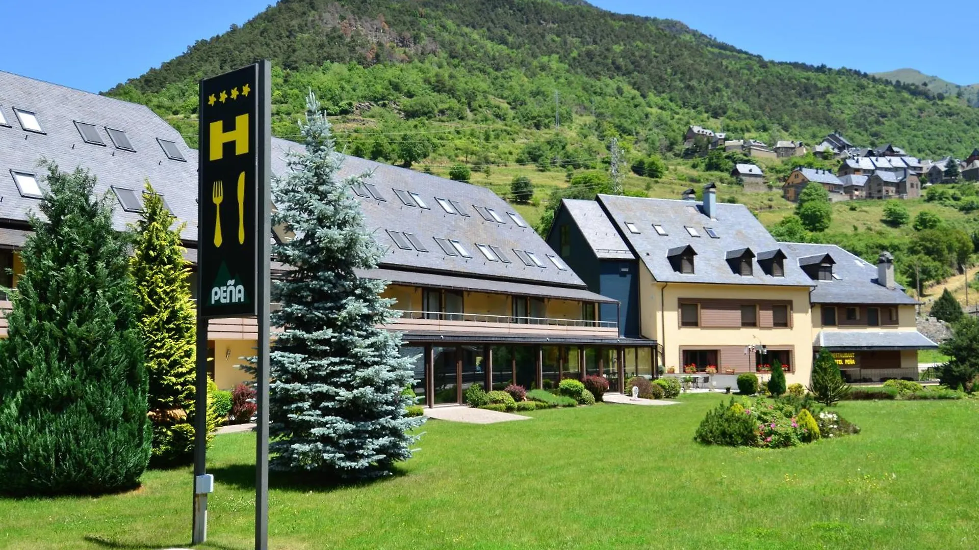 Hotel & Restaurante Pena Arros 4*,  Spain